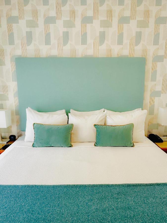 Partial Ocean View King Room
