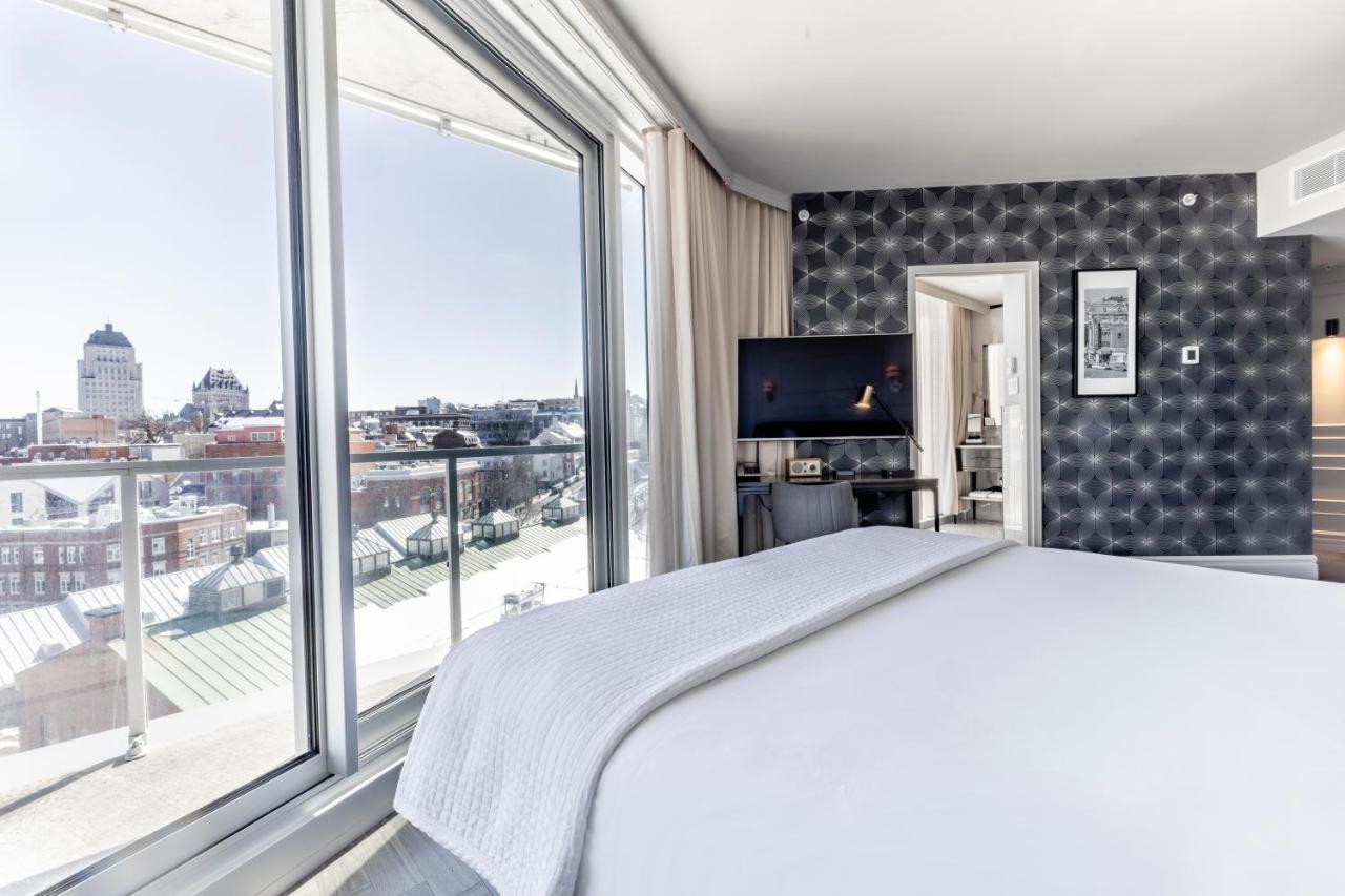 Room Citadine King Bed Balcony Old Quebec View