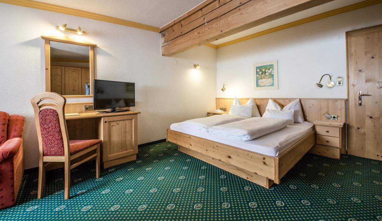 Quarto Duplo