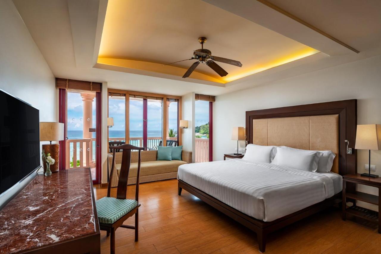 Habitación Deluxe con cama extragrande y vistas al mar