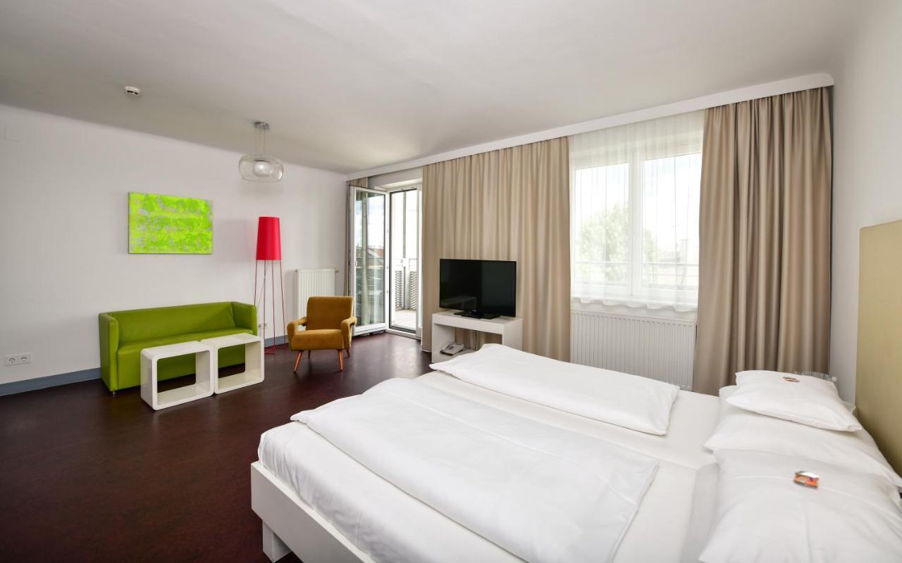 Doppelzimmer mit Balkon