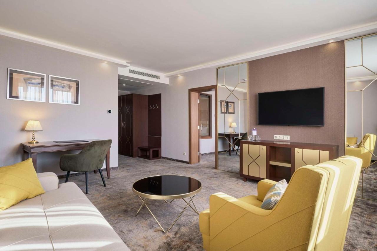 Suite City View