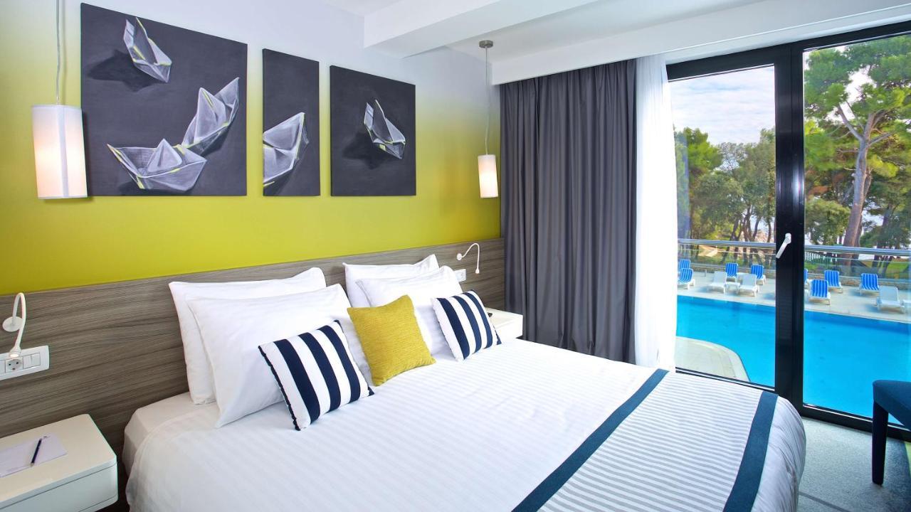 Standard Double Room Pool View