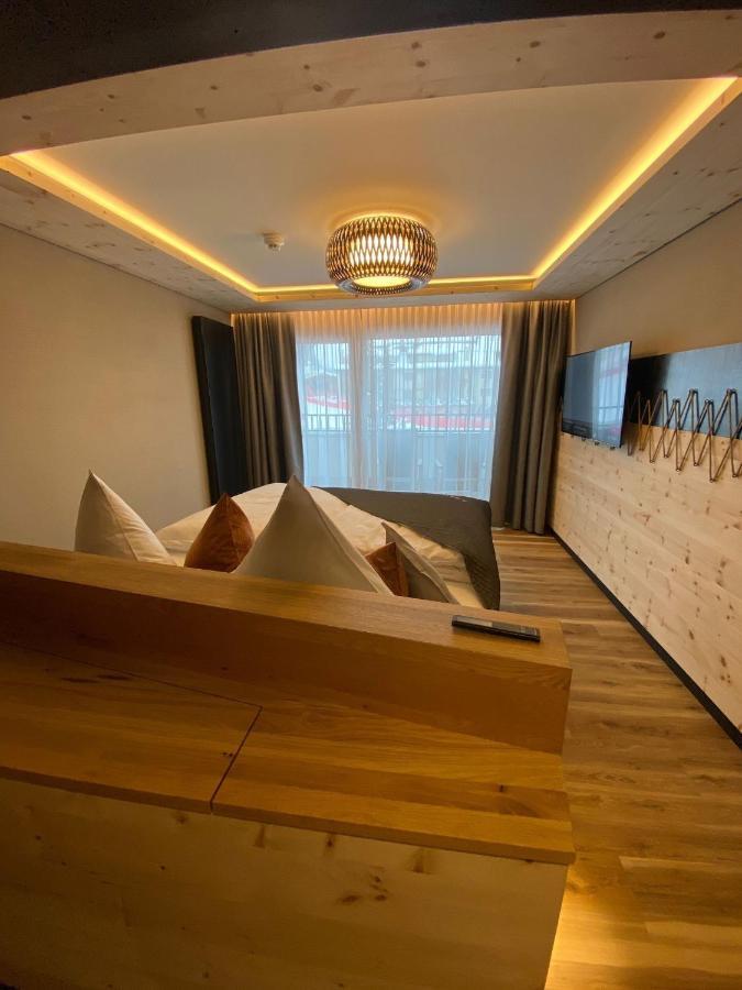 Habitación Doble con vistas a la montaña