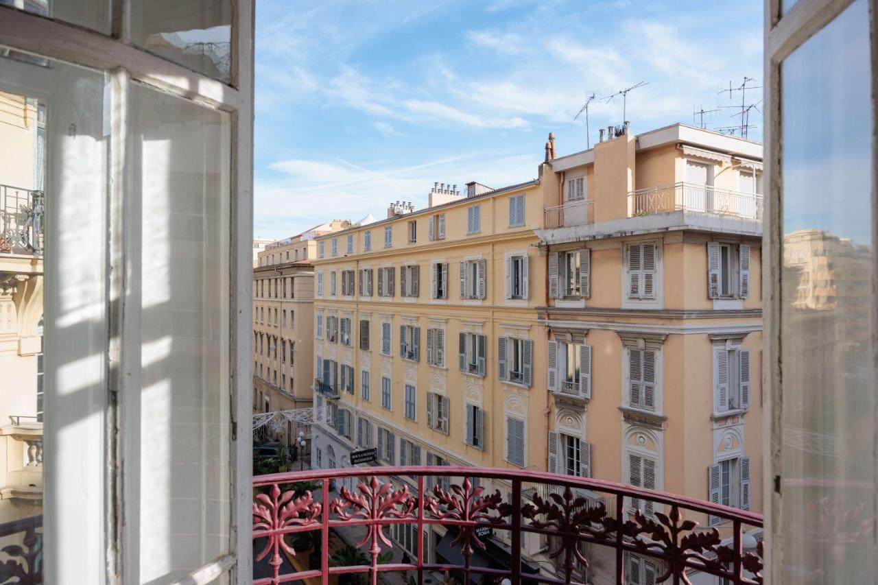 Deluxe King Room Balcony