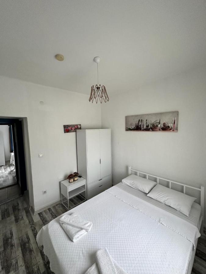 Standard Double Room,1498669825:JPEG