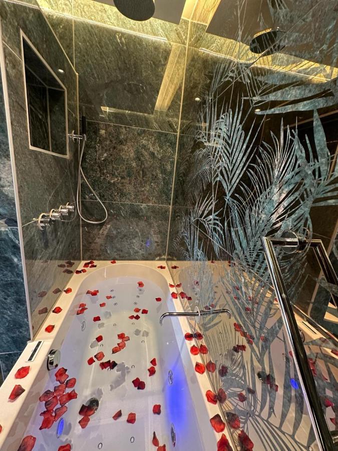 Twin Room Spa Bath Balcony