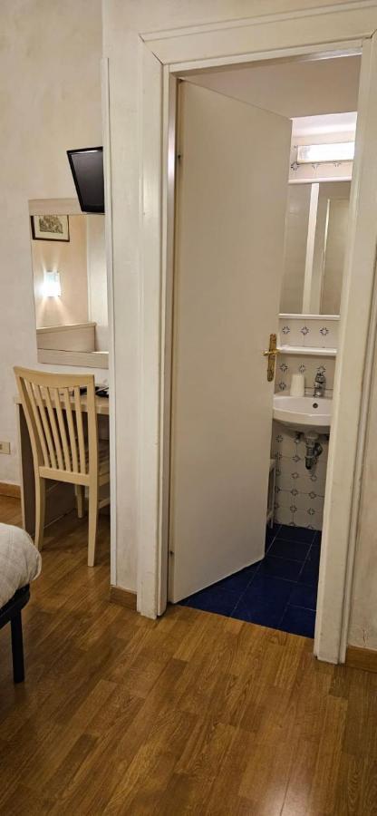 Economy Single Room with Private Bathroom and Shared shower