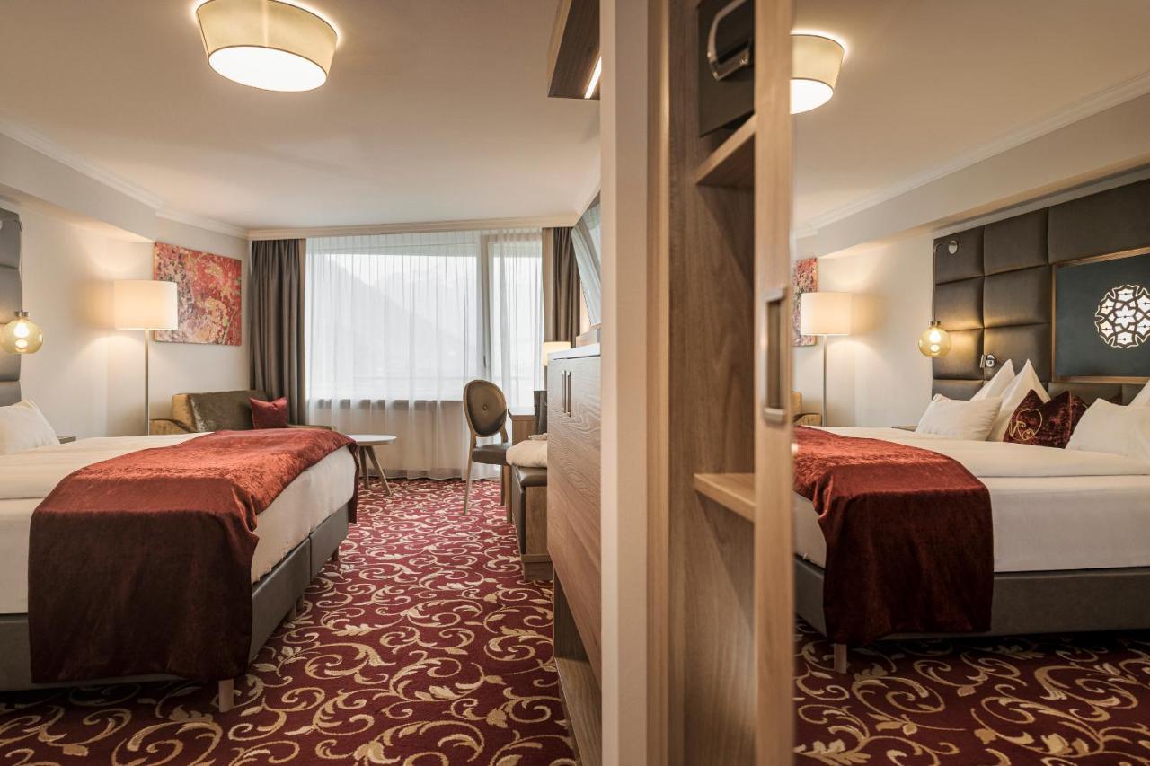 Double Room Balcony access to Alpentherme