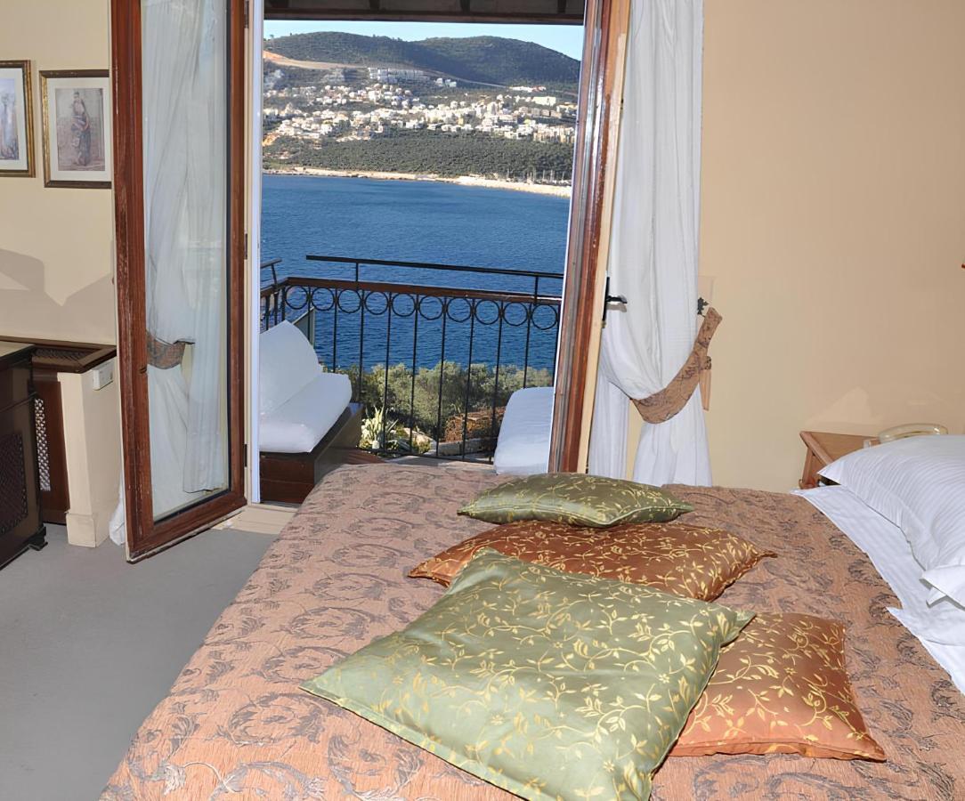 Double or Twin Room Garden View