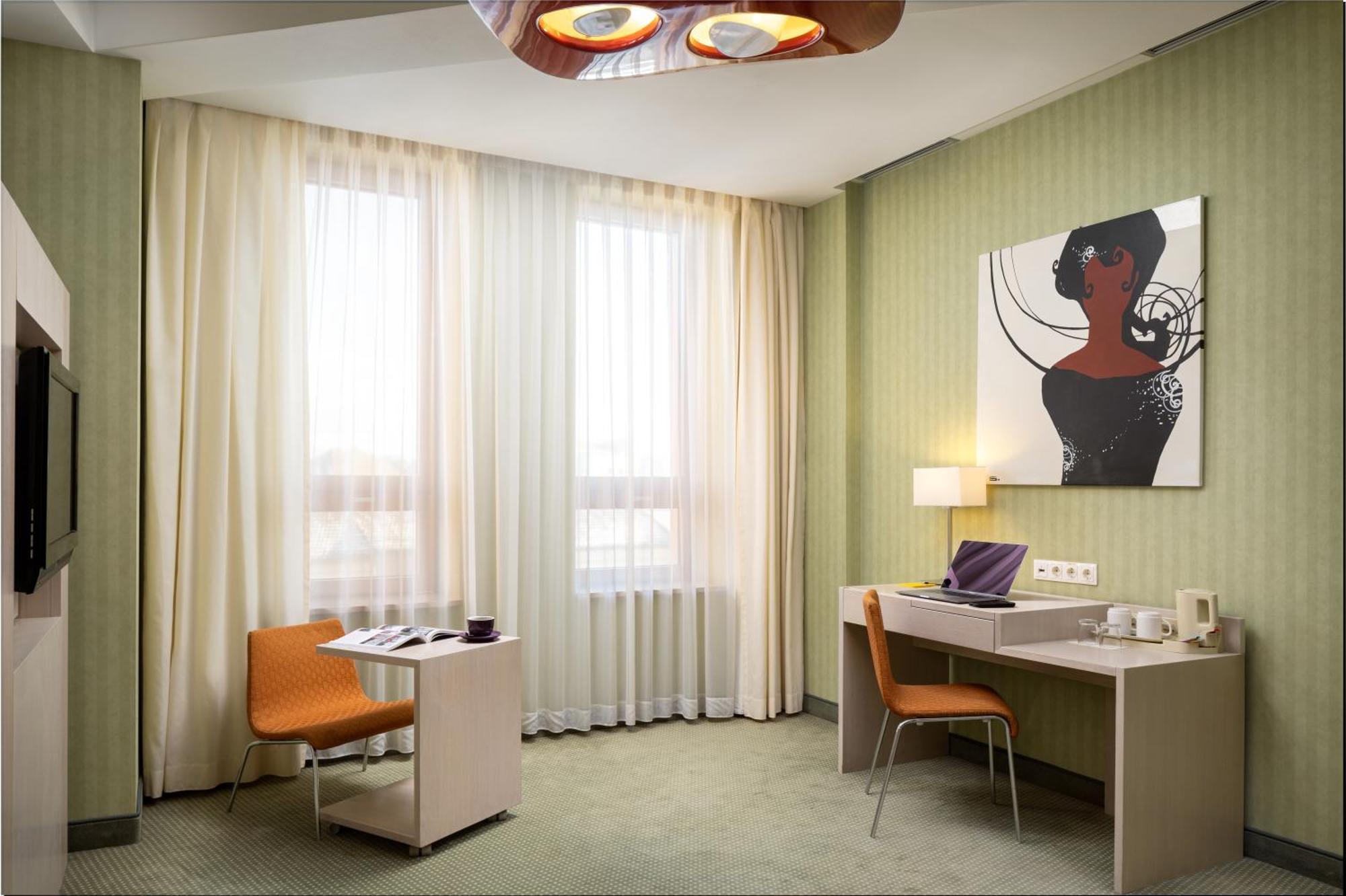 Executive King Room,1498833028:JPEG