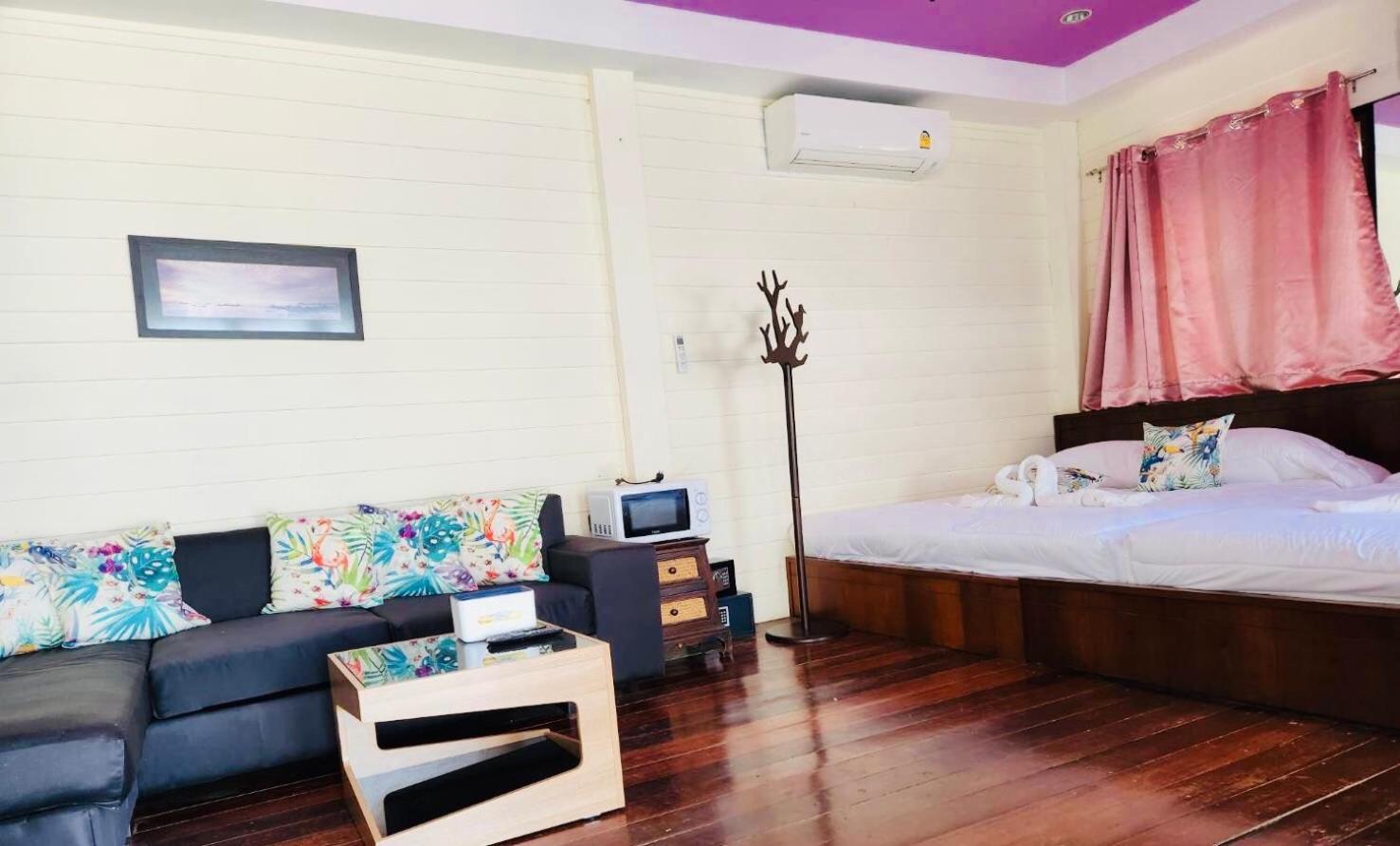 Bungalow - Beach Front