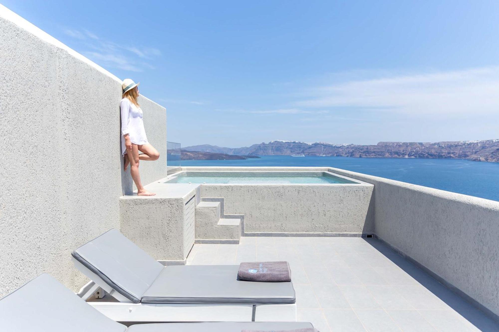 Loft Suite Caldera View with Plunge Pool