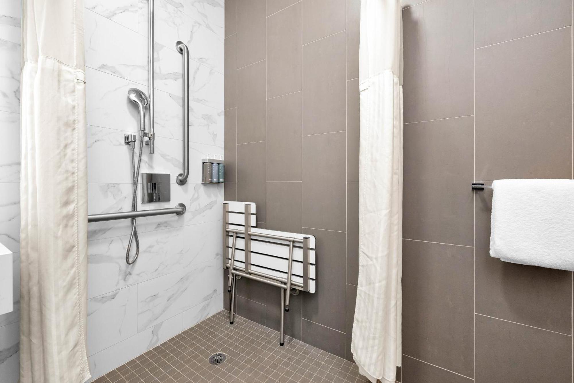 Standard Room Accessible