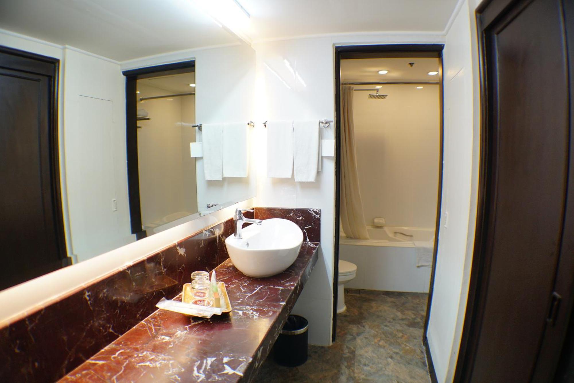 Deluxe Twin or Double Room