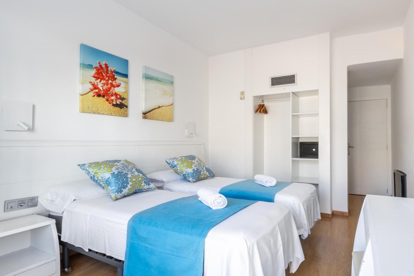 Double Room Balcony Side Sea View