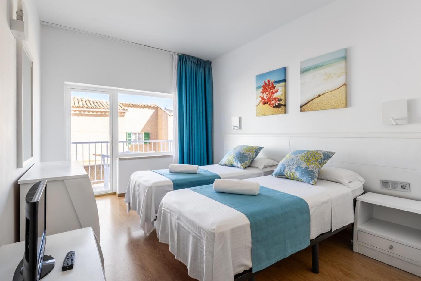 Double Room Balcony Side Sea View