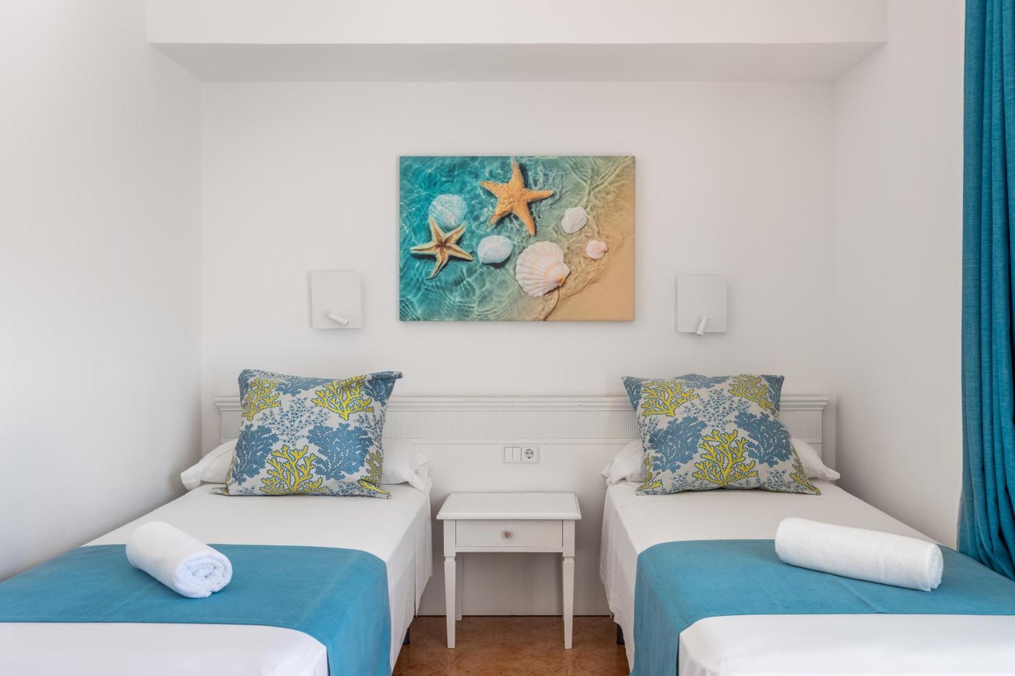 Triple Room Balcony Sea View