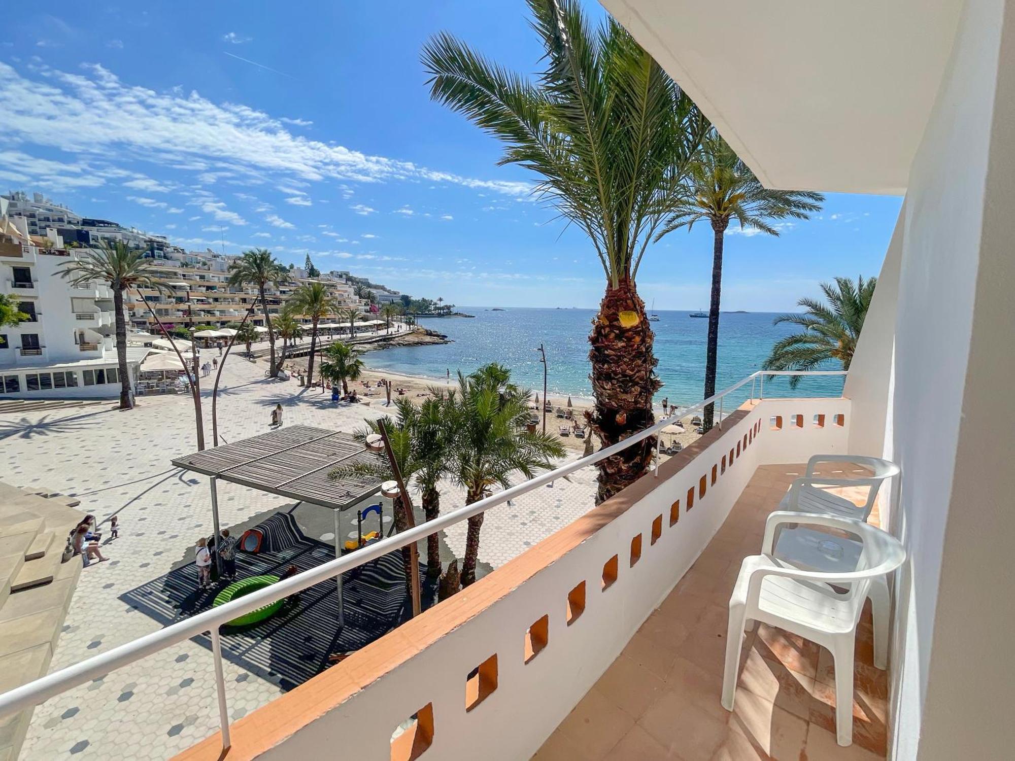 Twin Room Terrace