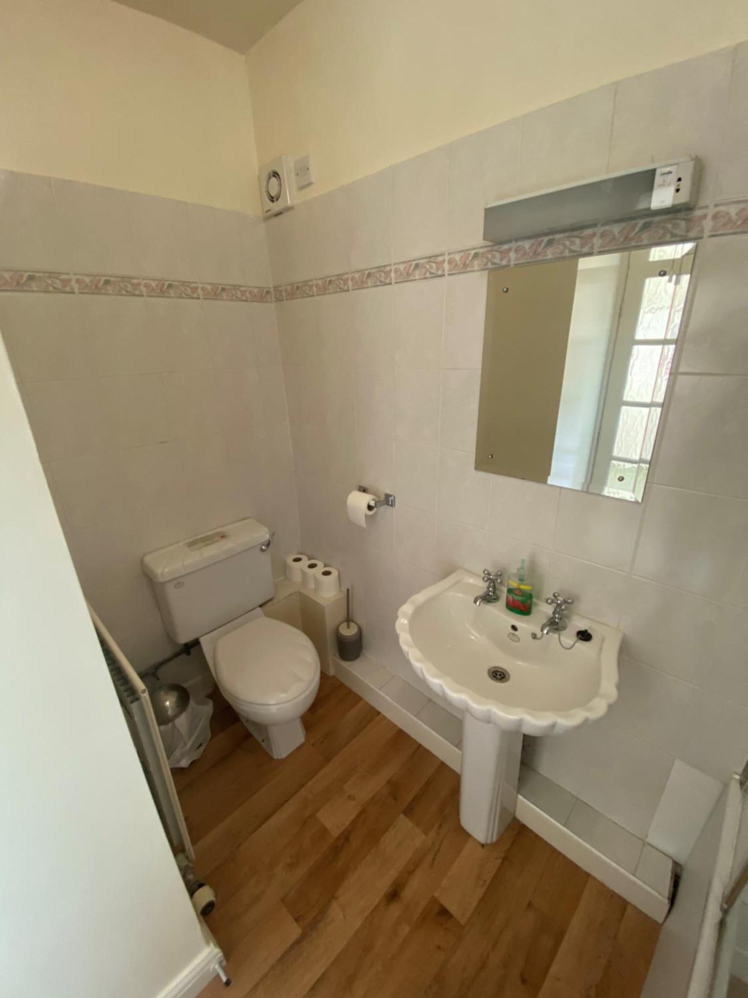 Double Room Private Bathroom