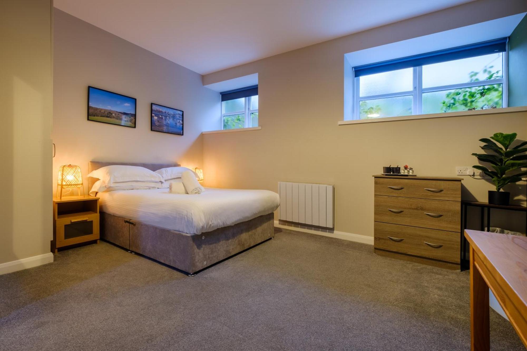Double Room Private Bathroom