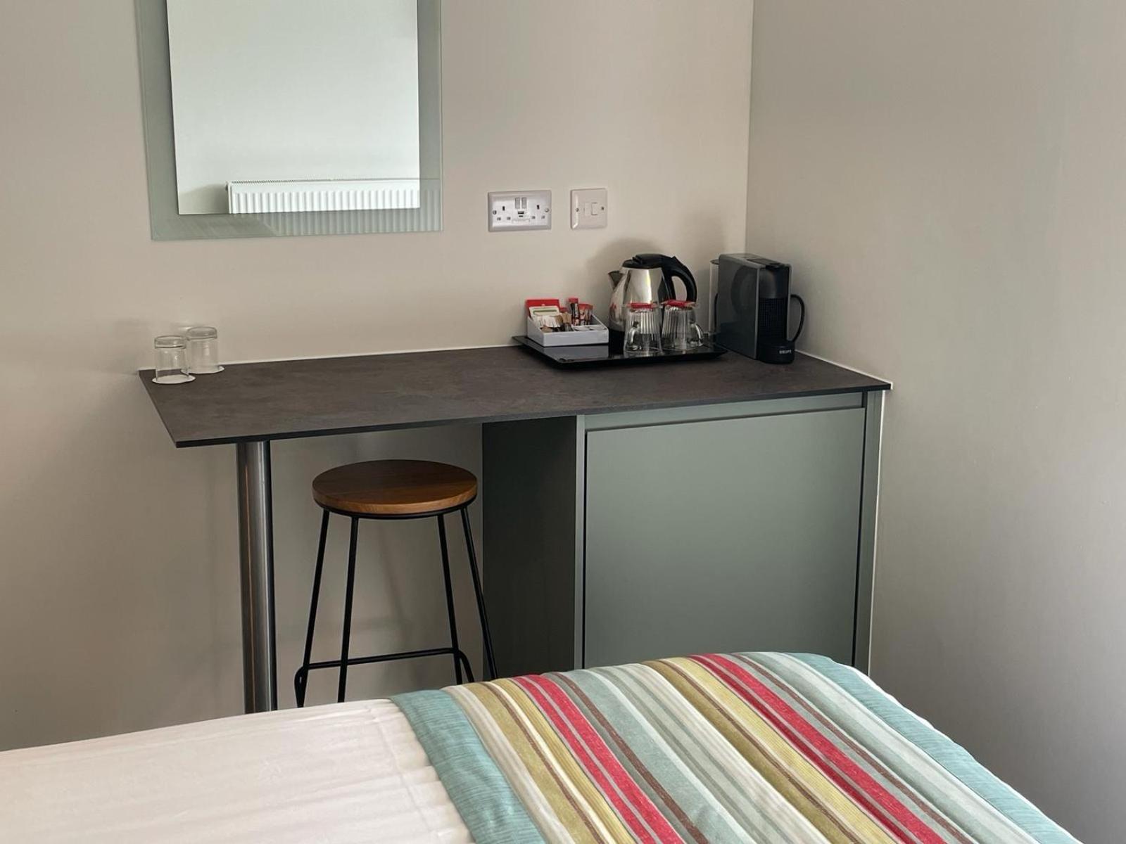 Standard Twin Room,1499181307:JPEG