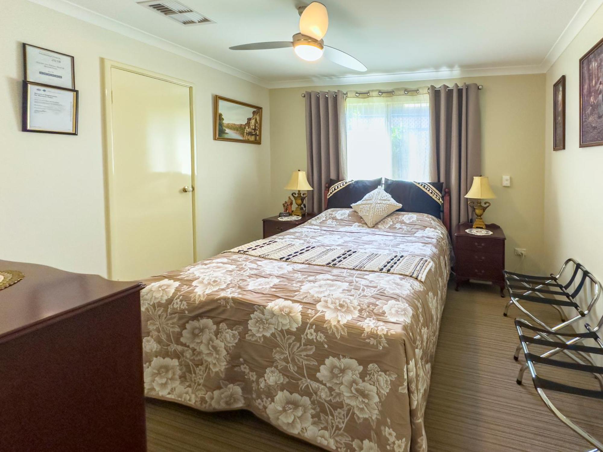 Deluxe Queen Suite