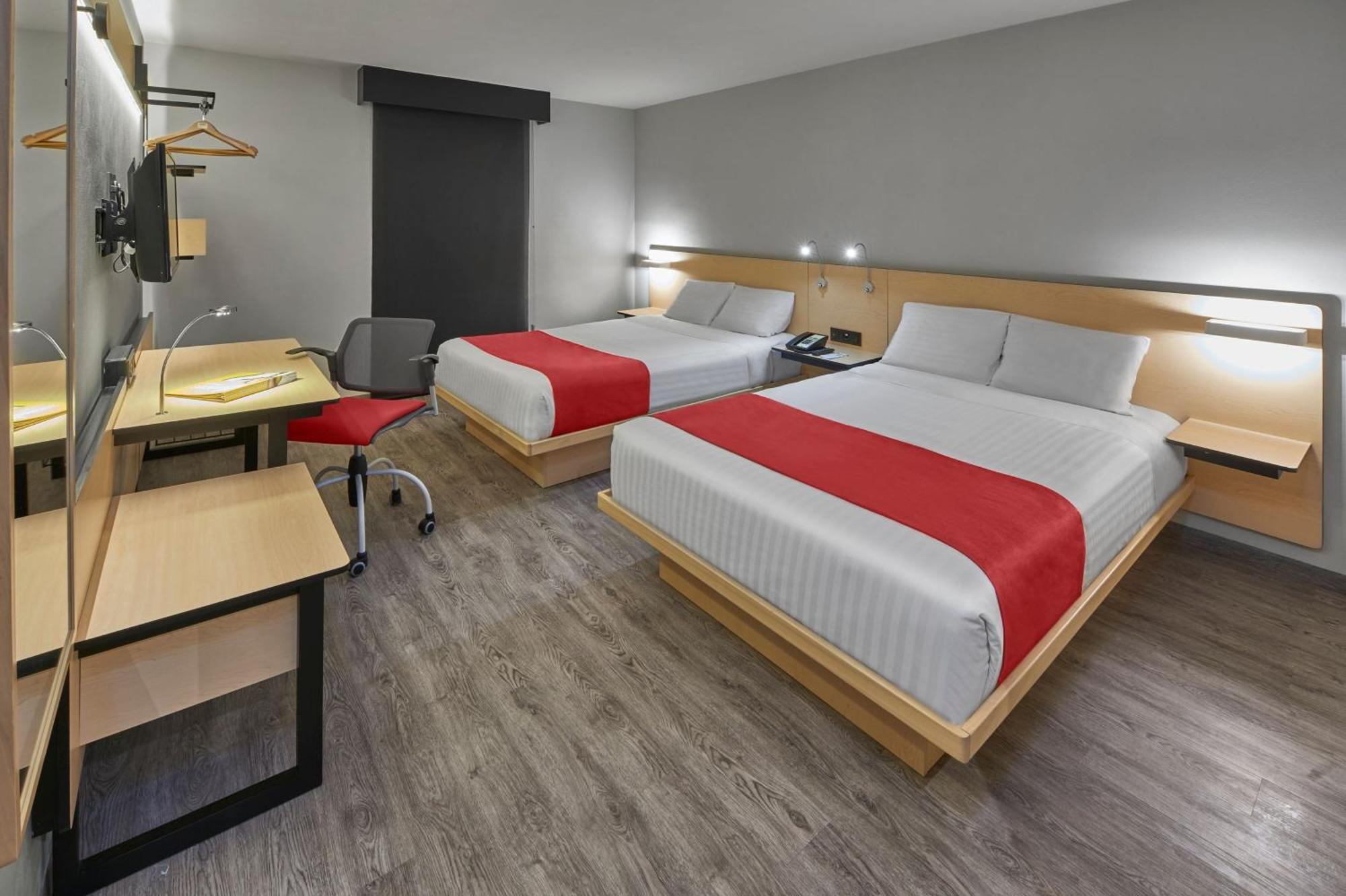 Doppelzimmer mit 2 Doppelbetten