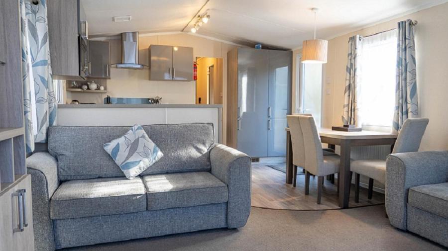 3 Bedroom Dog Friendly Premium Caravan