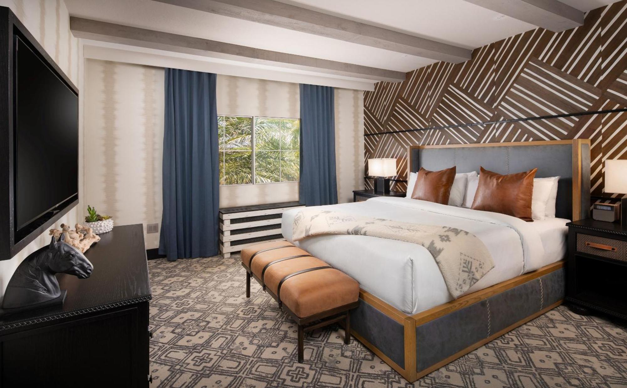 Luxe Lodge Suite