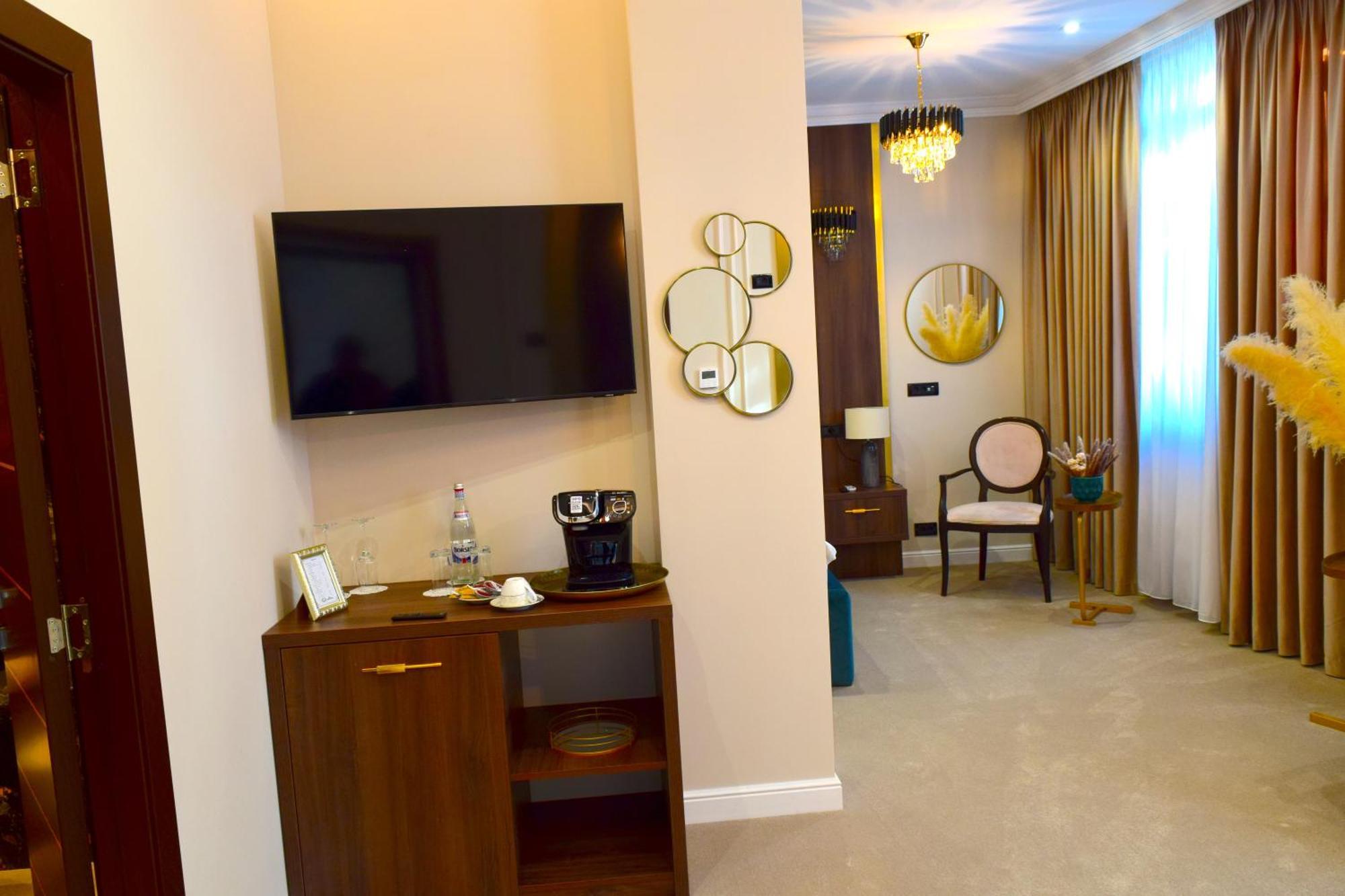 Executive Suite