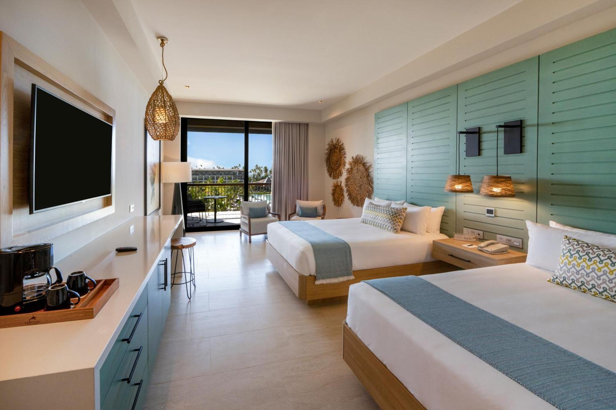 Resort Queen Ocean View Junior Suite