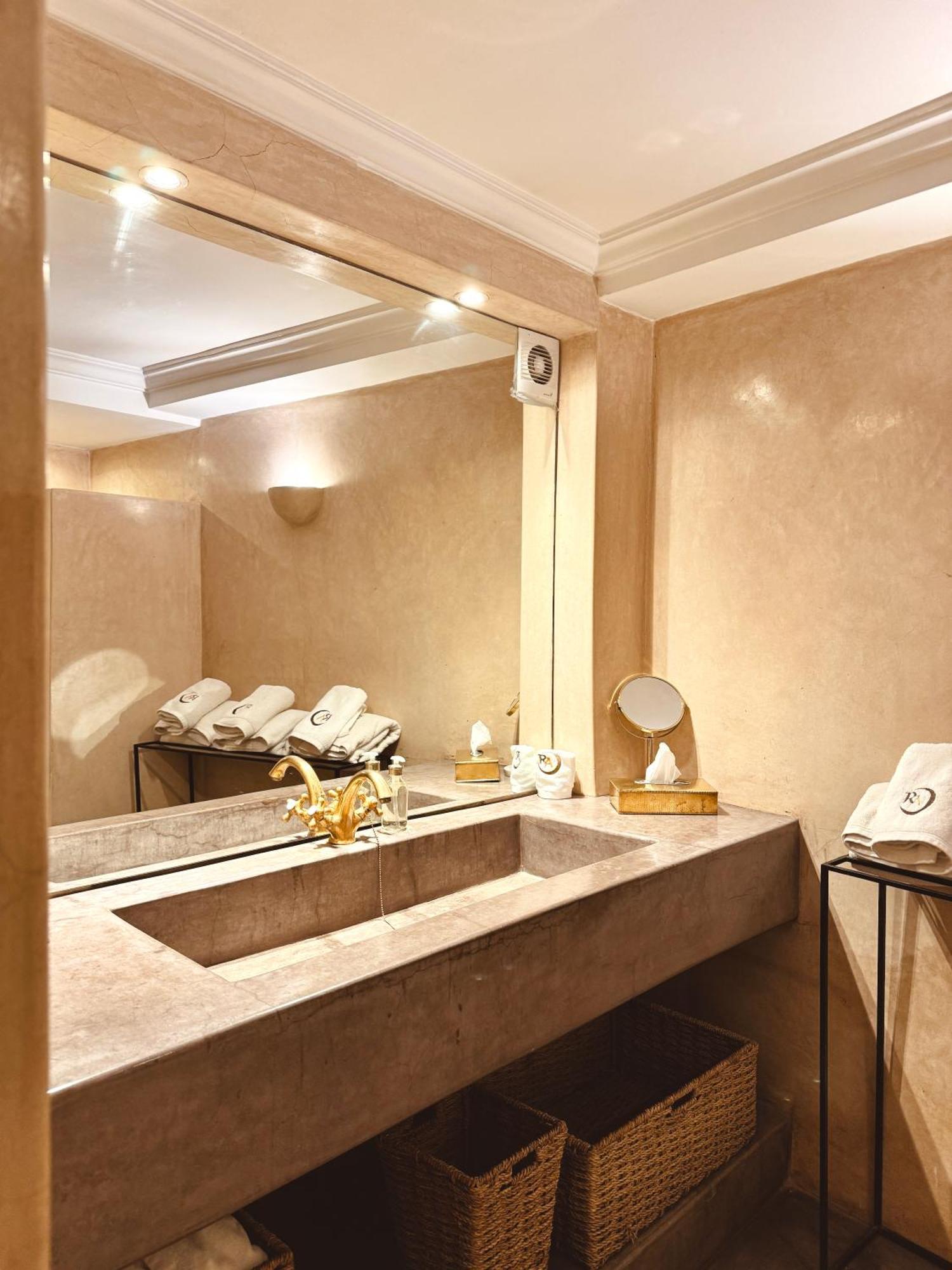 Merlin Deluxe Suite