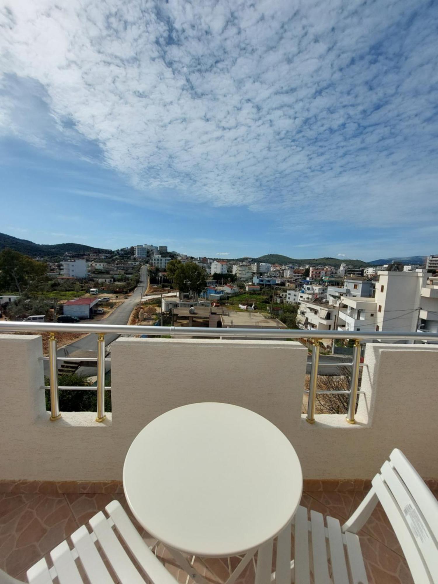 Habitación Triple con terraza