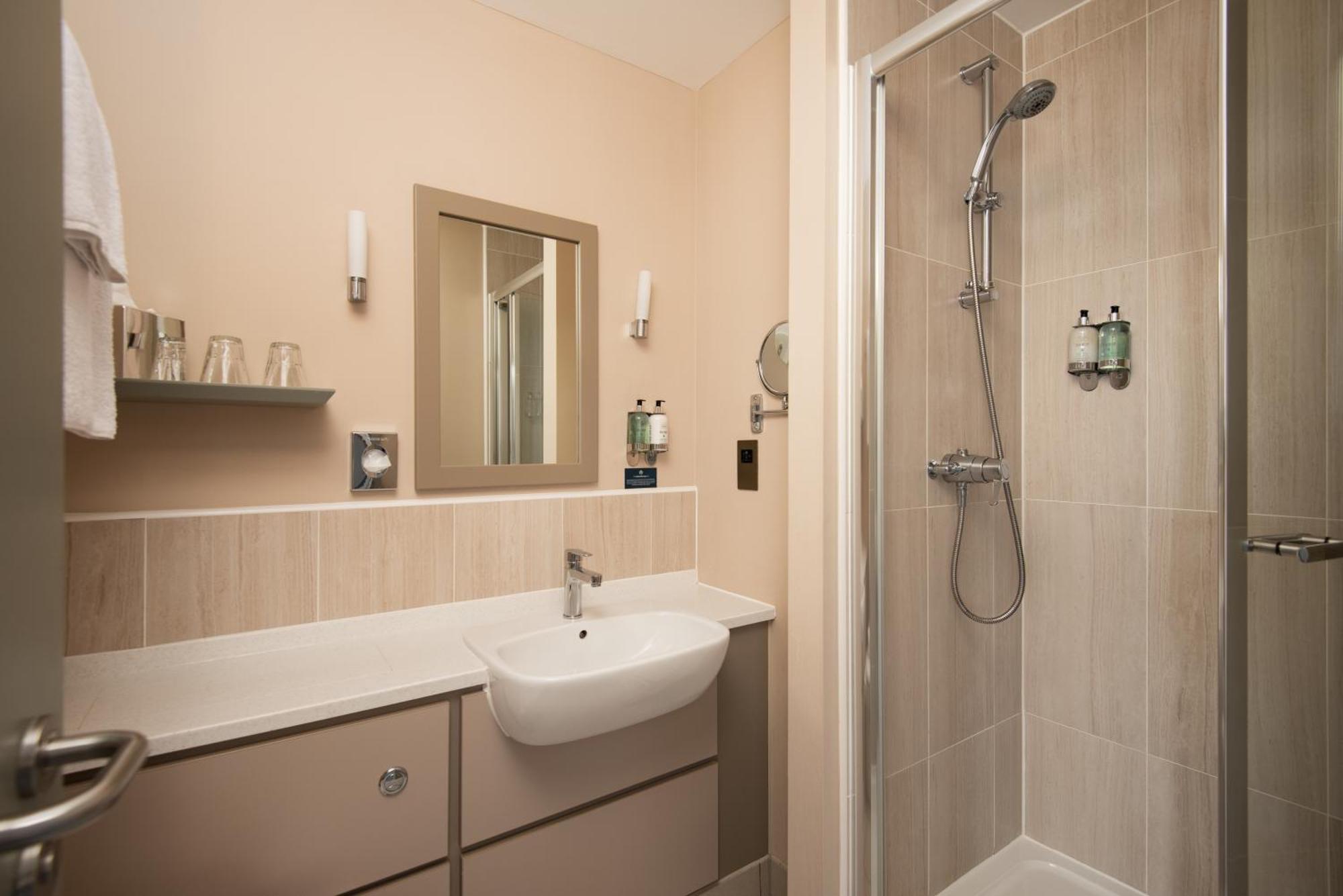 Double or Twin Room with Sea View