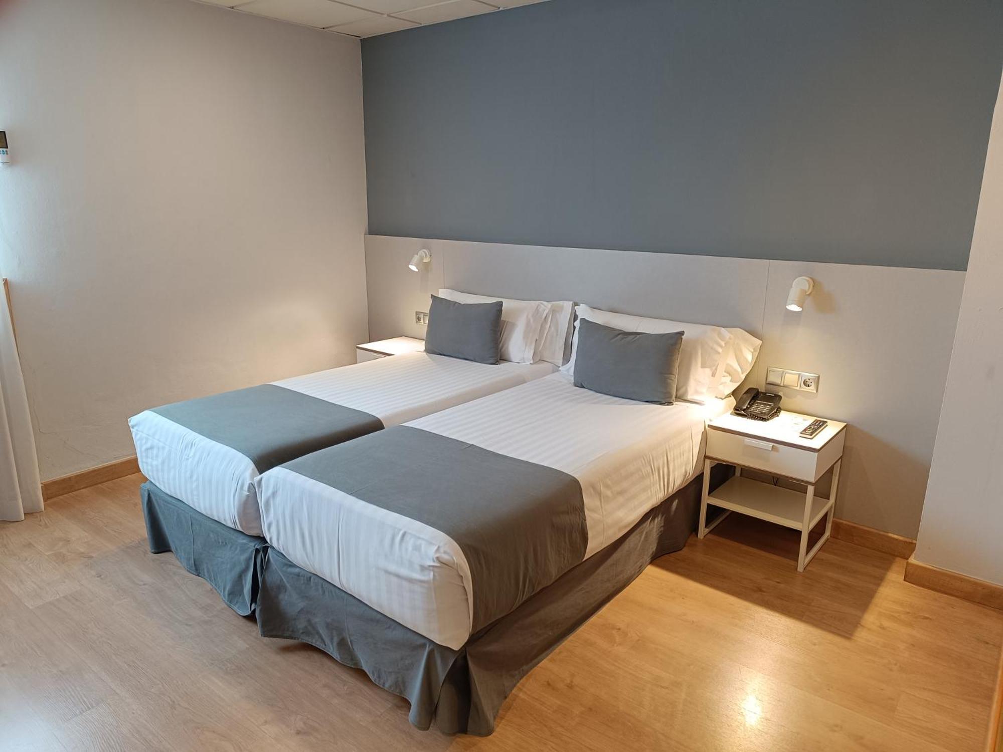 Large Twin Room