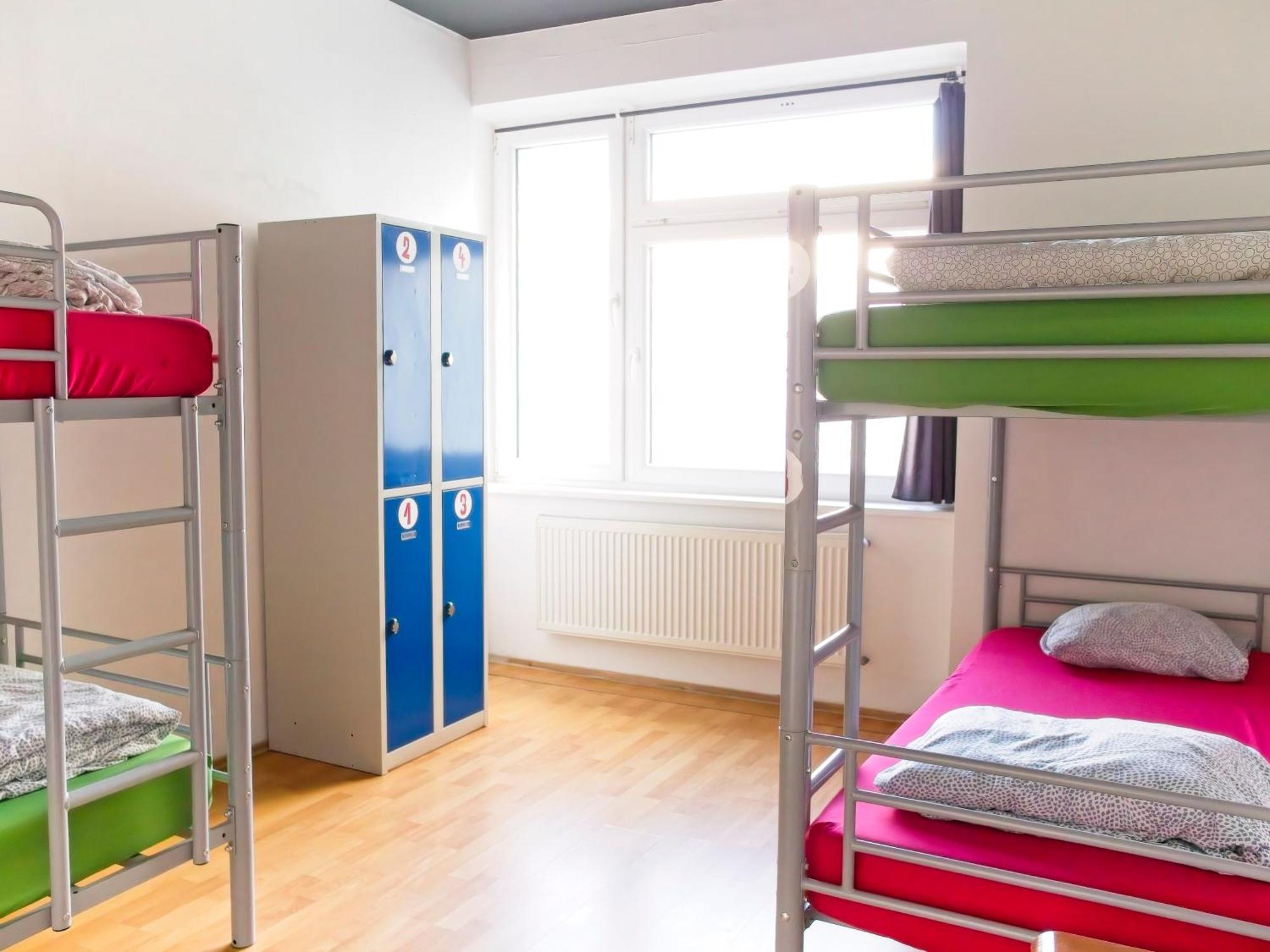 Bett im gemischten Schlafsaal mit 4 Betten