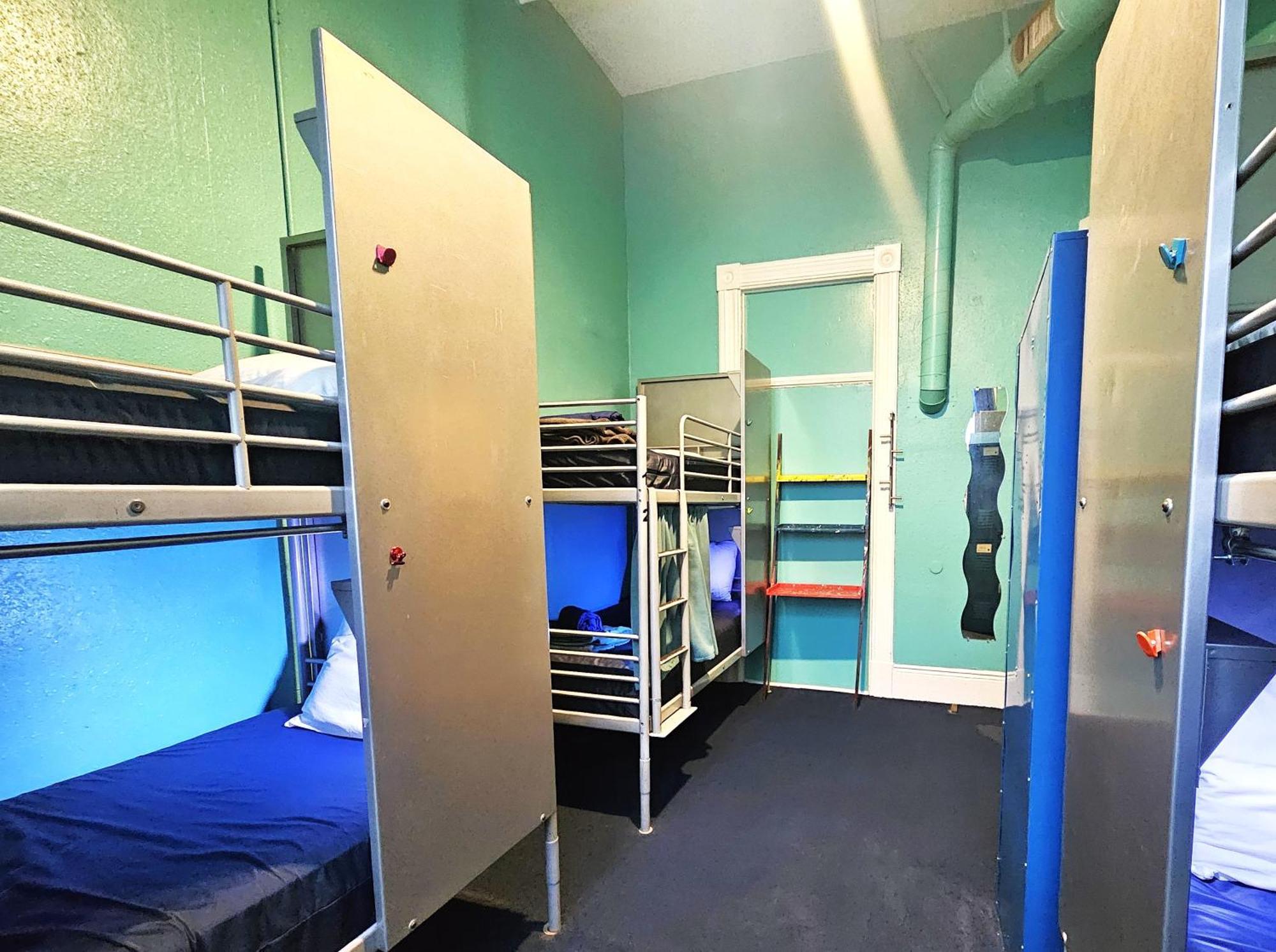 Bed 6-bed Female Dormitory Room