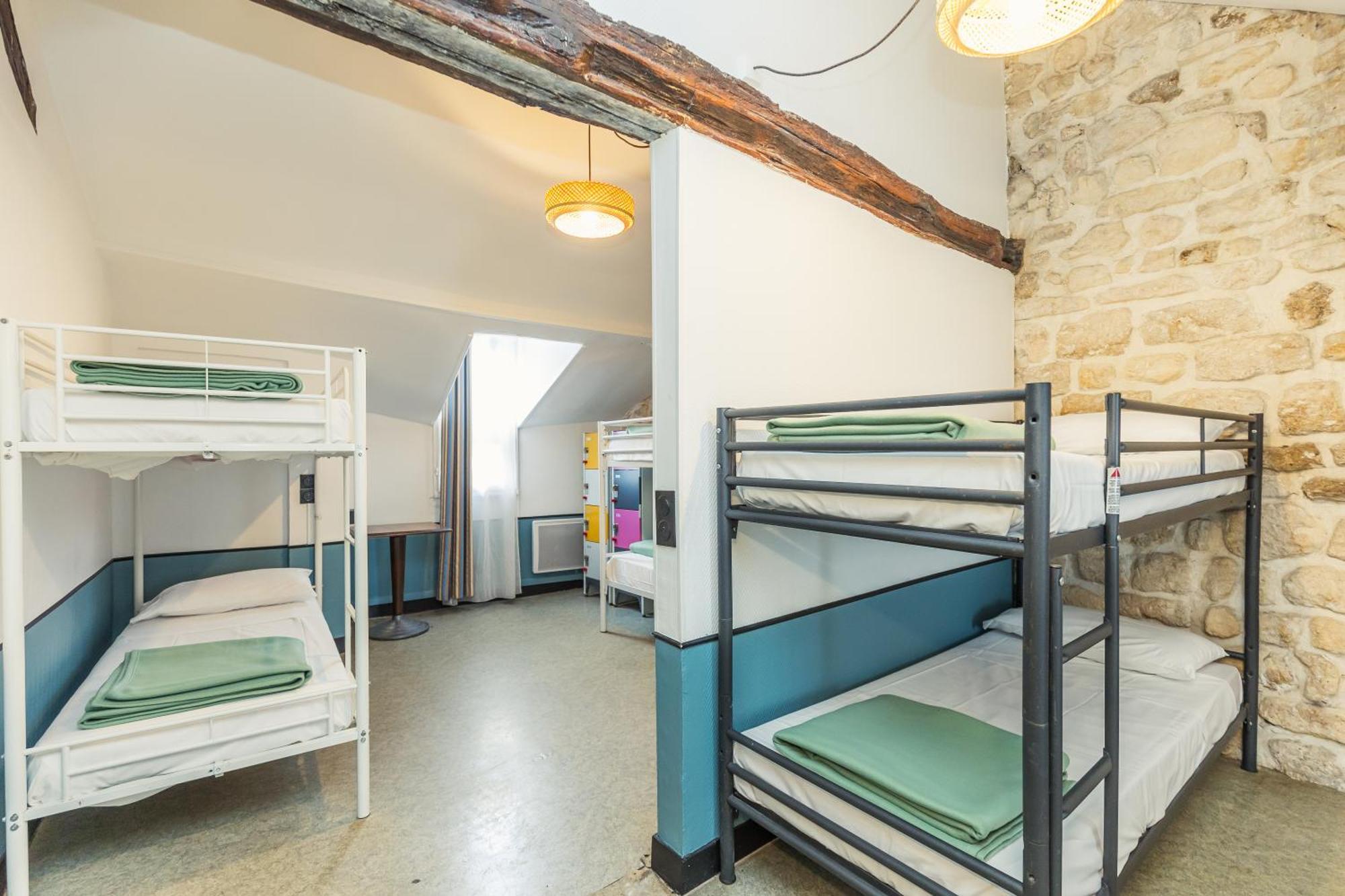 Bed 6-Bed Mixed Dormitory Room