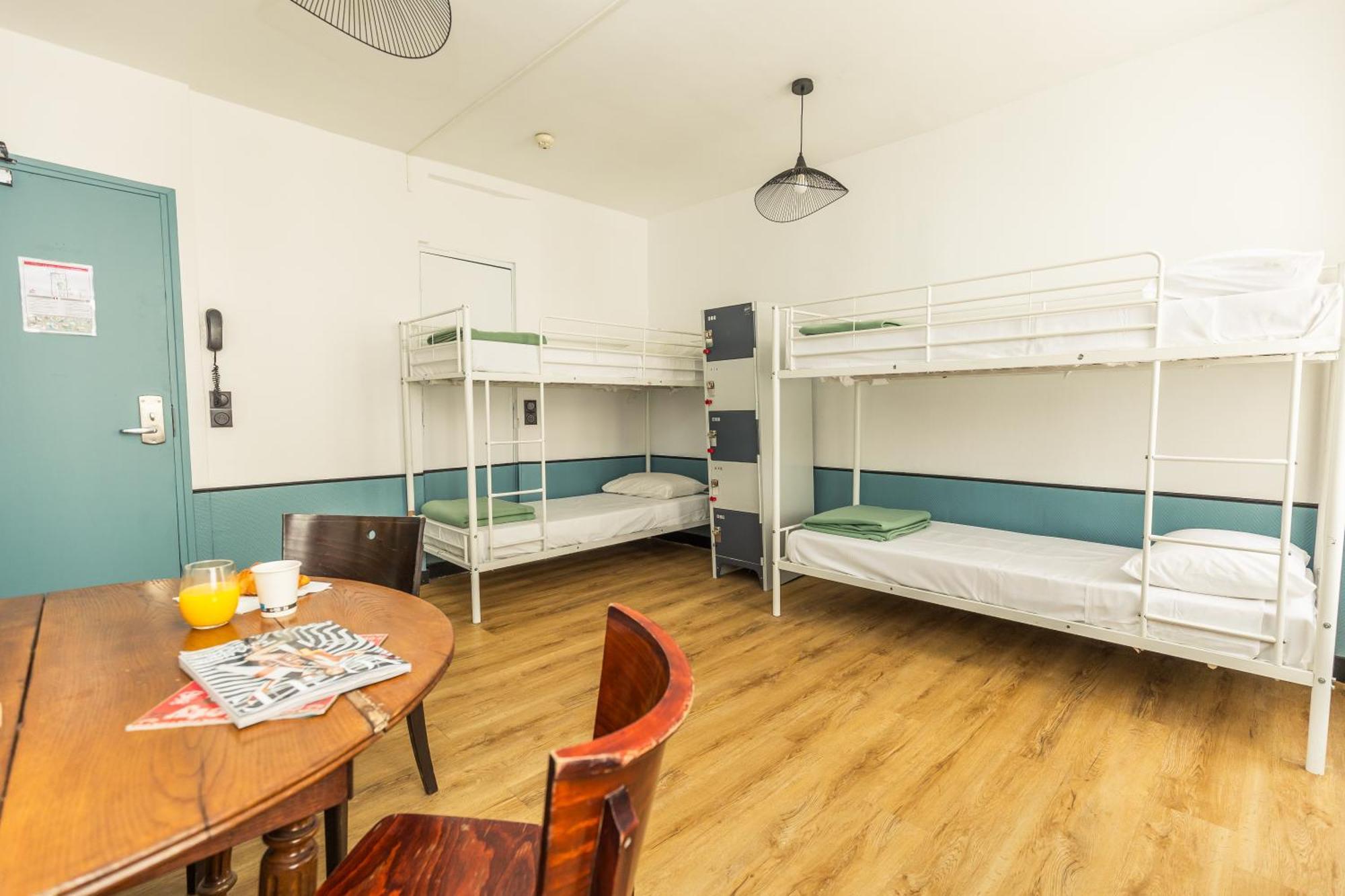 Bed 6-Bed Female Dormitory Room