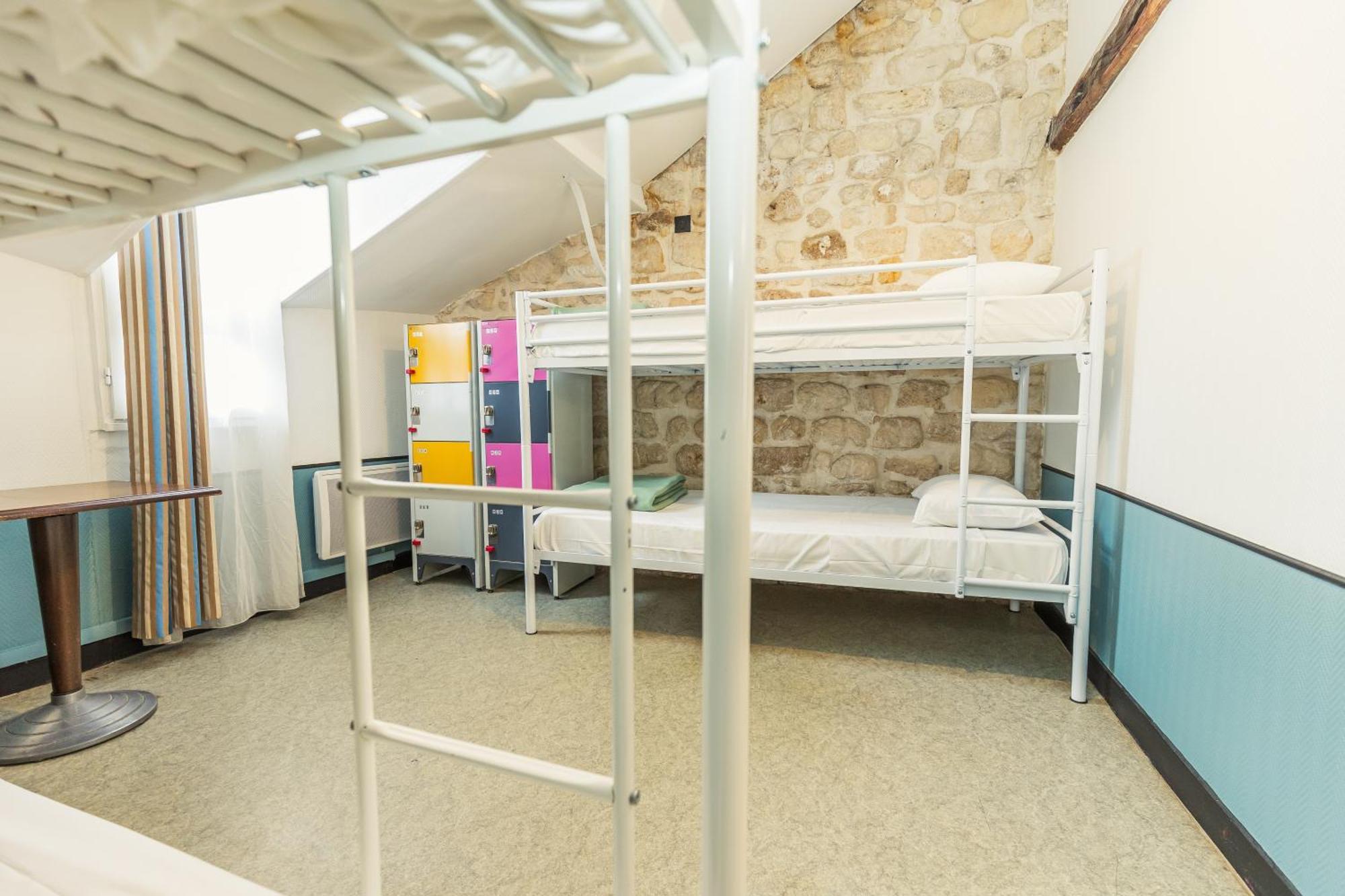 Bed 6-Bed Female Dormitory Room