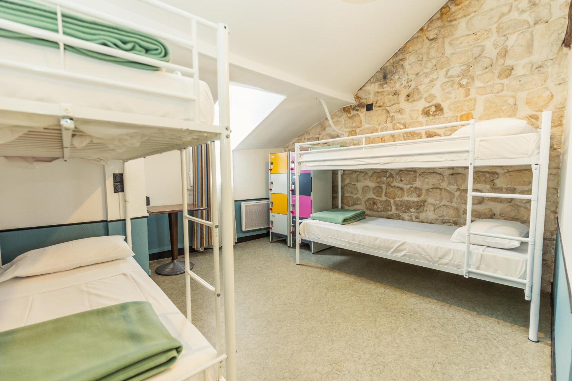 Bed 6-Bed Mixed Dormitory Room