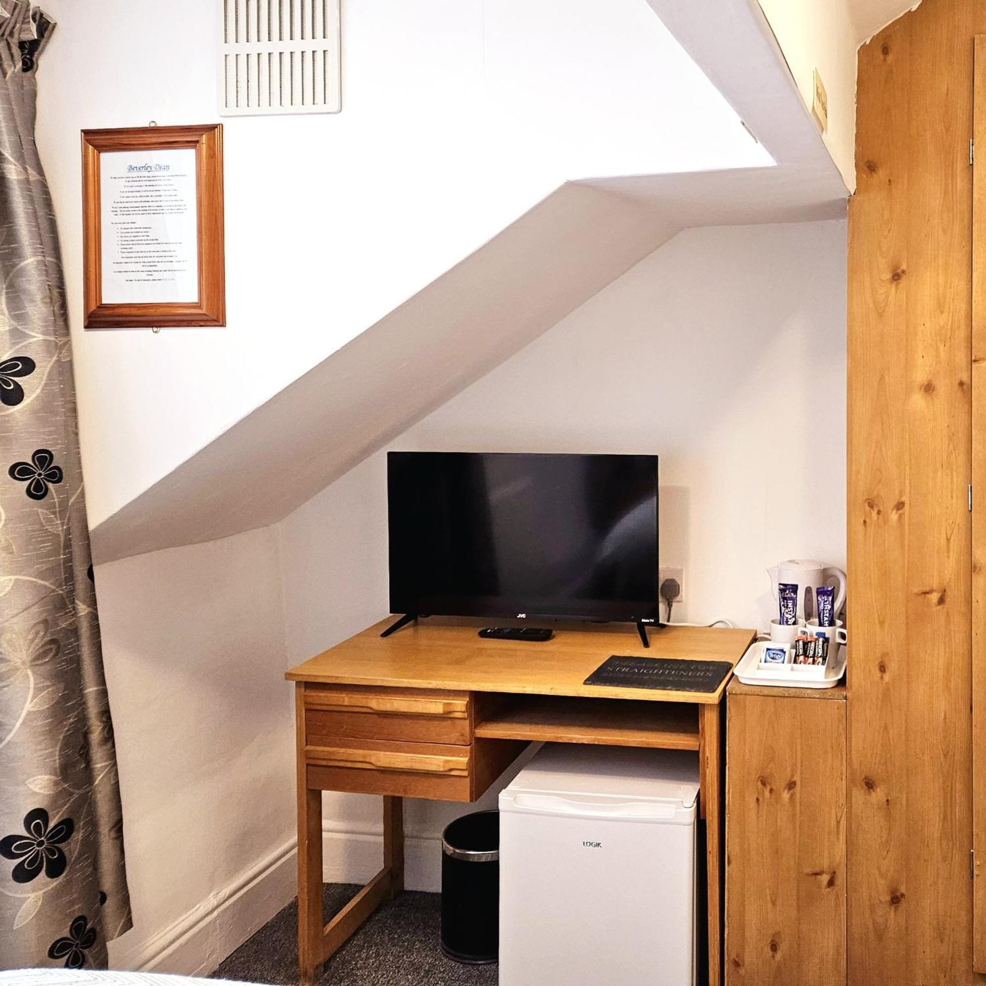 Double Room Private Bathroom