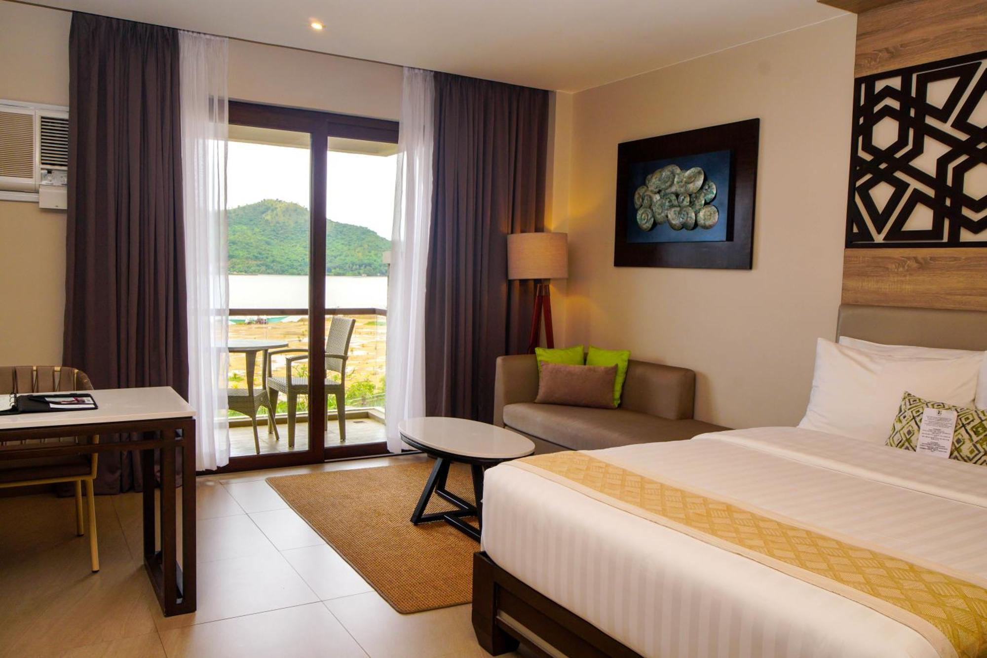 Double Room Pool View
