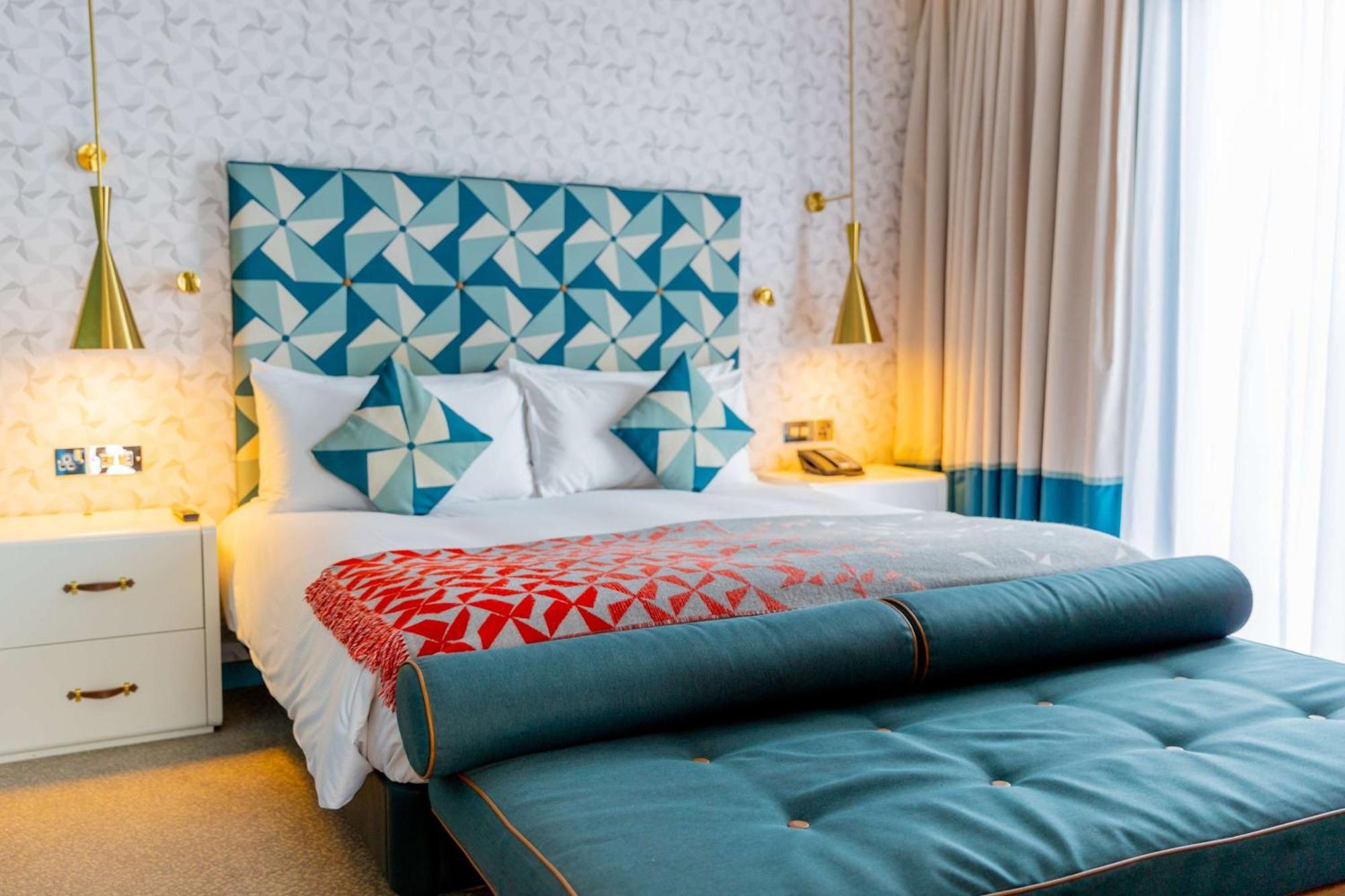 King Guest Room,1500789427:JPEG