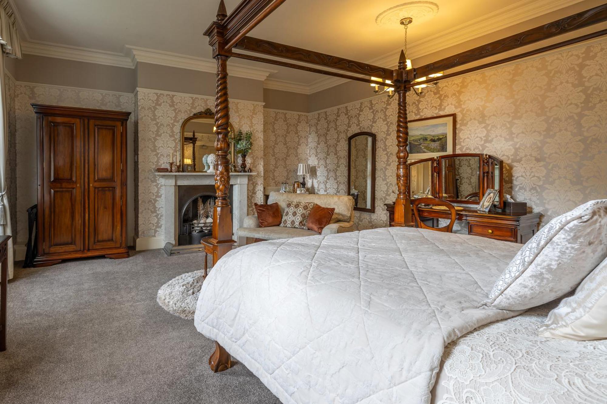 Deluxe King Room Winter
