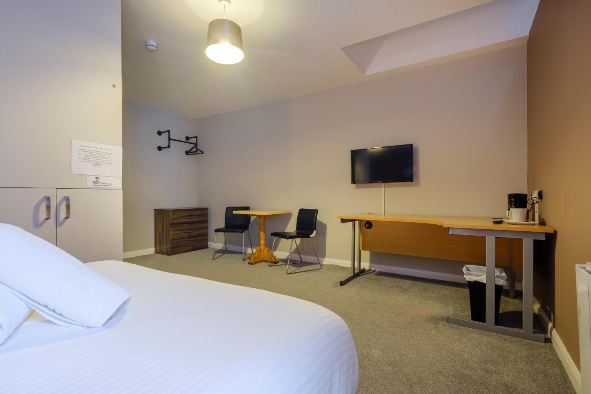 Double Room Private Bathroom