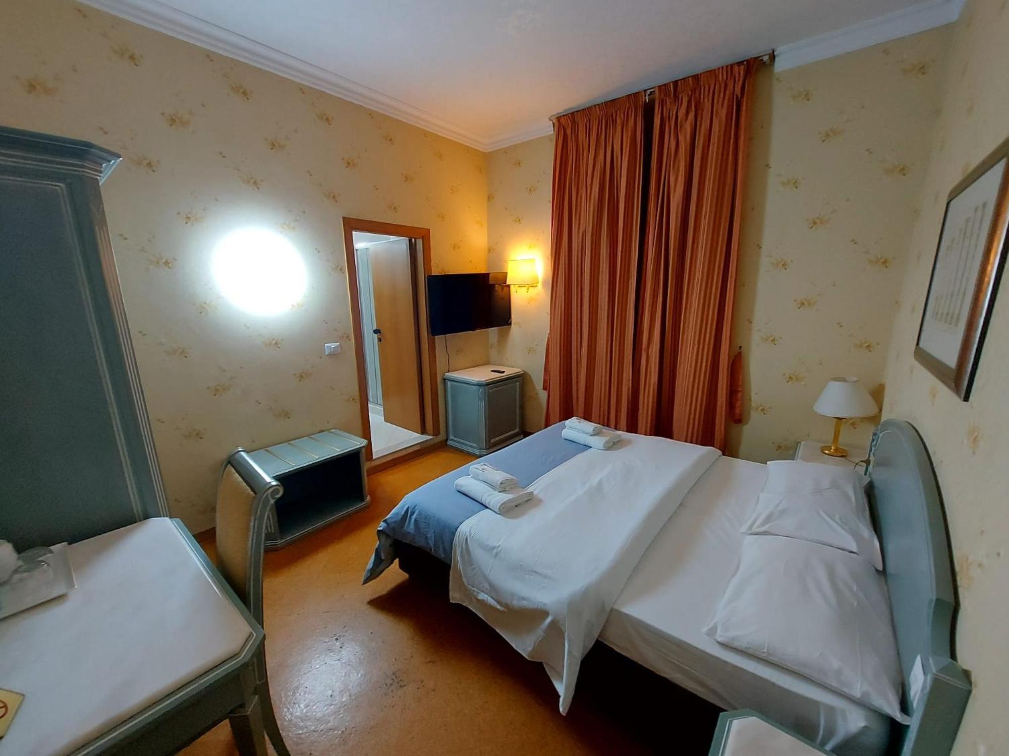 Deluxe Double or Twin Room,1507063852:JPEG