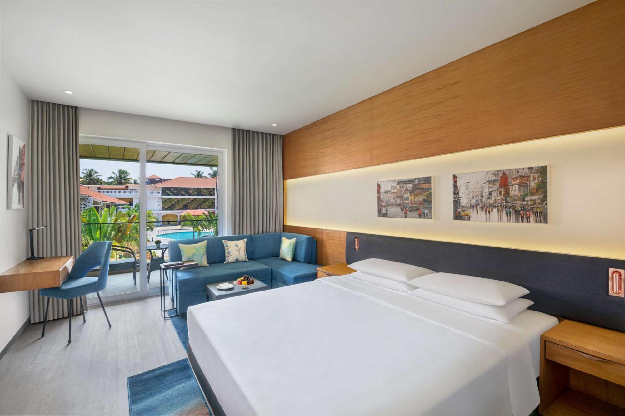 King Room with Balcony and Pool View - 10% off on À la carte orders only at Zing Restaurant (Only for July 2026)
