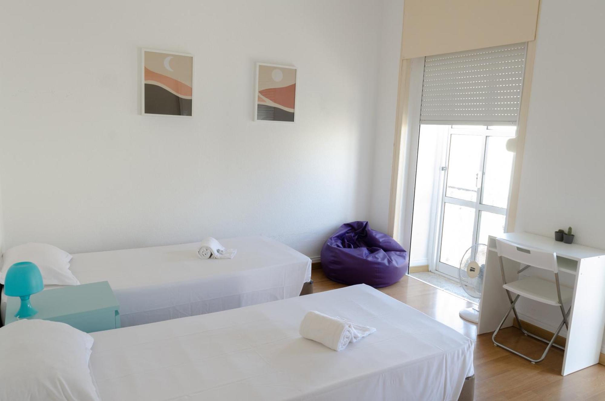 Double or Twin Room Private Bathroom